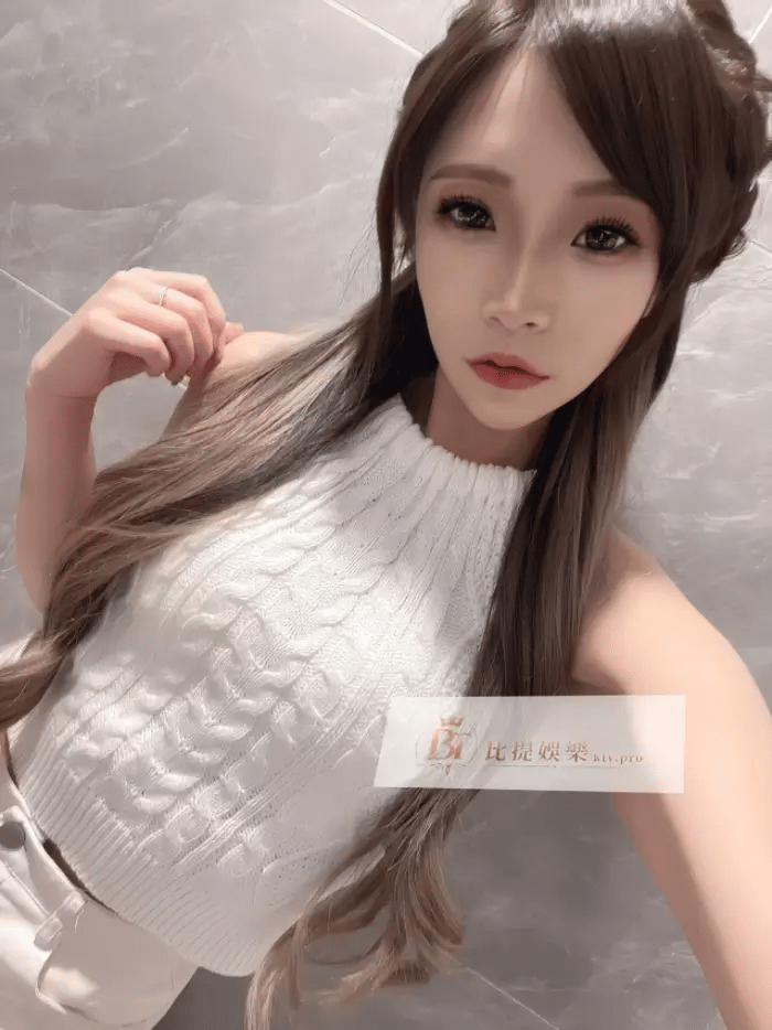 台中傳播｜比提娛樂｜紅牌傳播妹：夏語自拍圖片，真人實照主題區塊精選照片