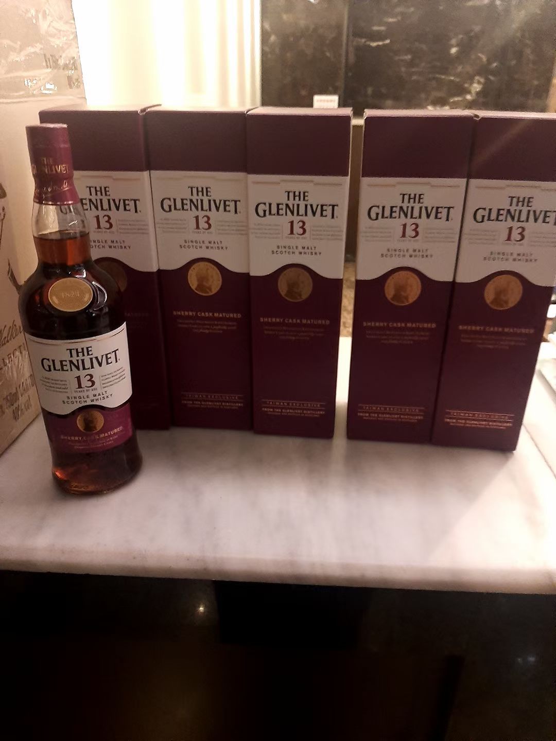 台中傳播於凱悅ktv買6瓶格蘭利威寄放於凱悅ktv,店家