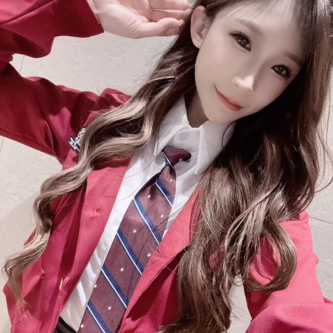 台中傳播公關夏語自拍-網站封面照片