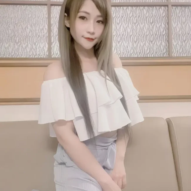 KTV PRO 台中傳播KTV包廂氣質系消費氛圍展示
